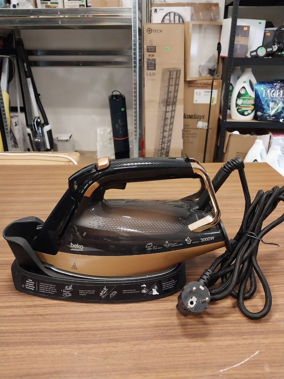 Żelazko Parowe BEKO SPA9230C Future Iron 3000W