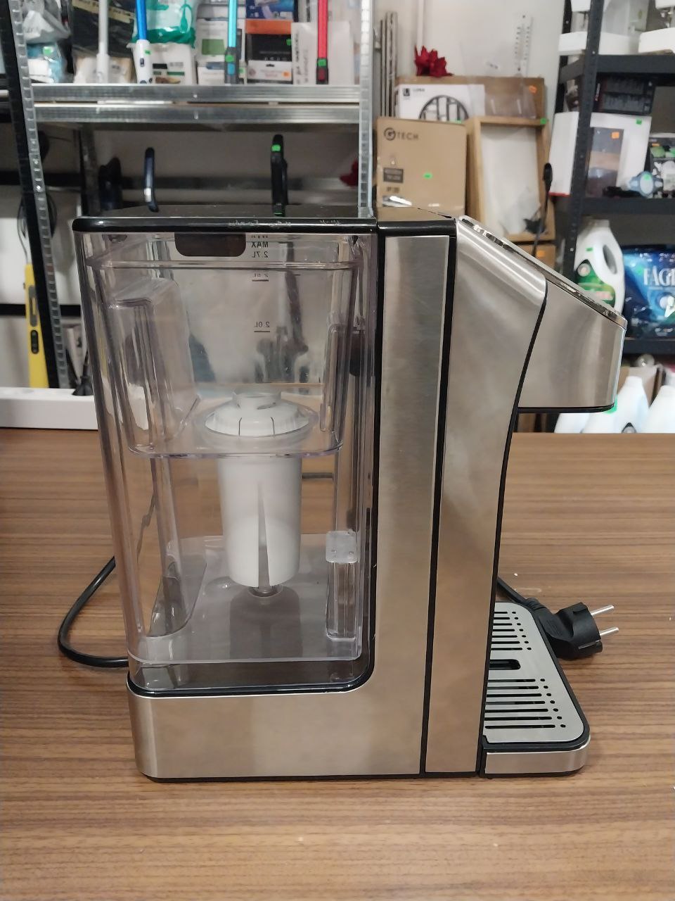 CASO DESIGN HW 770 Advanced dyspenser do gorącej wody 2,7L 2600W, filtr