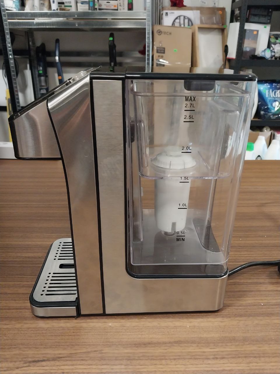 CASO DESIGN HW 770 Advanced dyspenser do gorącej wody 2,7L 2600W, filtr
