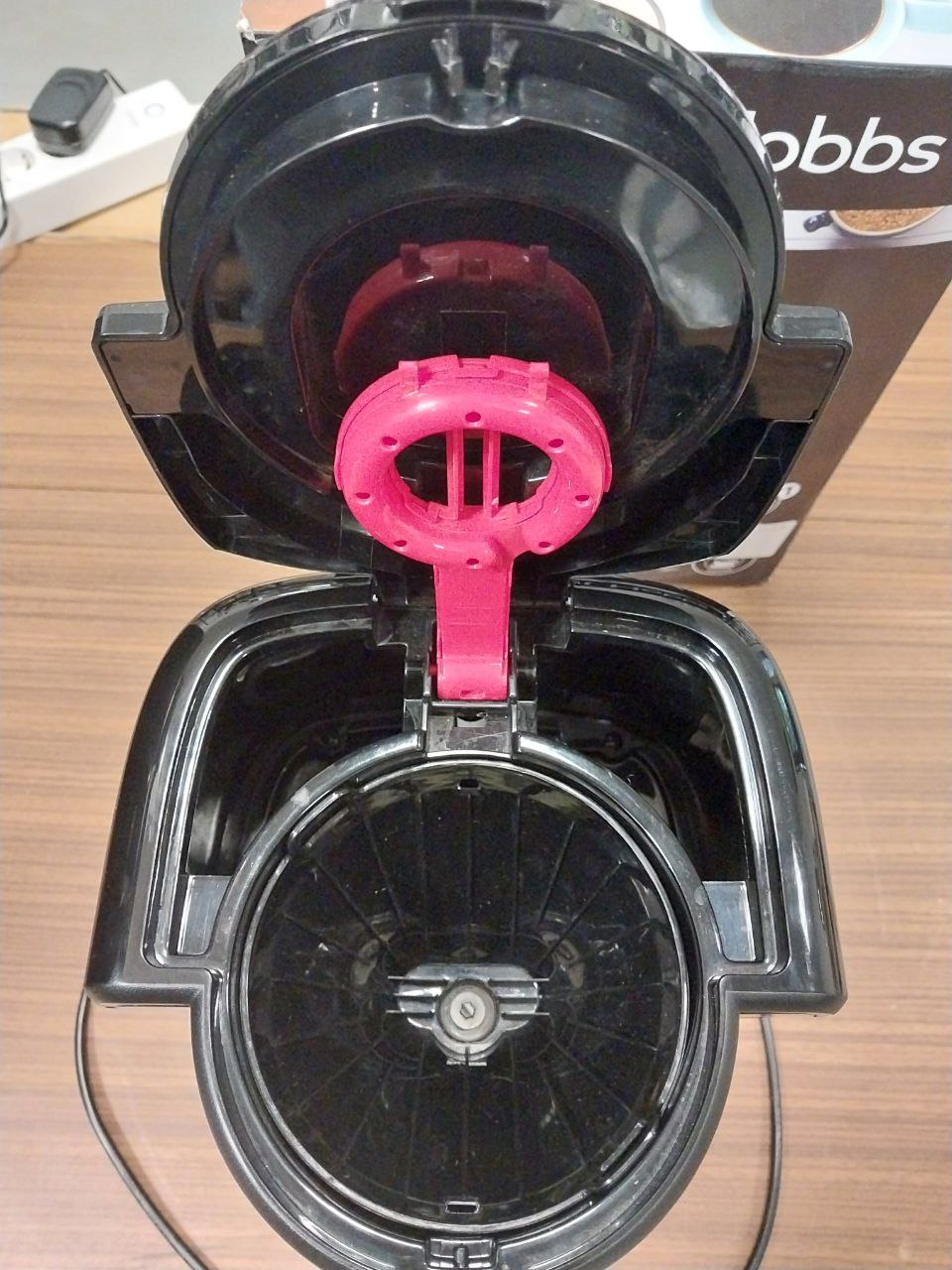 Ekspres przelewowy Russell Hobbs Adventure 24010-56 1,25 l