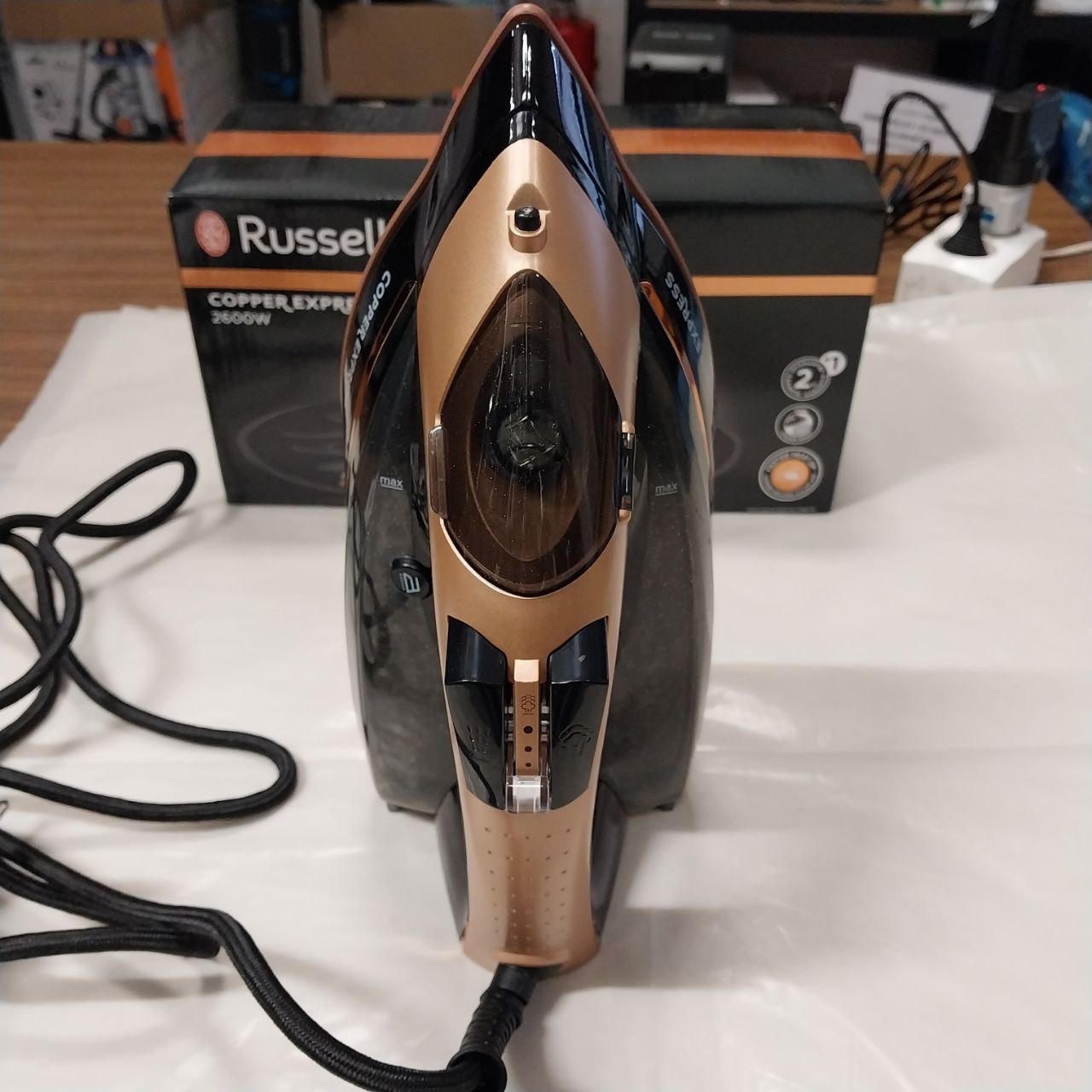 Żelazko RUSSELL HOBBS COPPER EXPRESS IRON 2600W