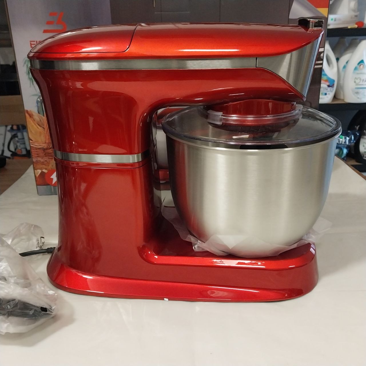 Robot planetarny EISENBACH SC-263C 3w1 2000W 6,5L Blender