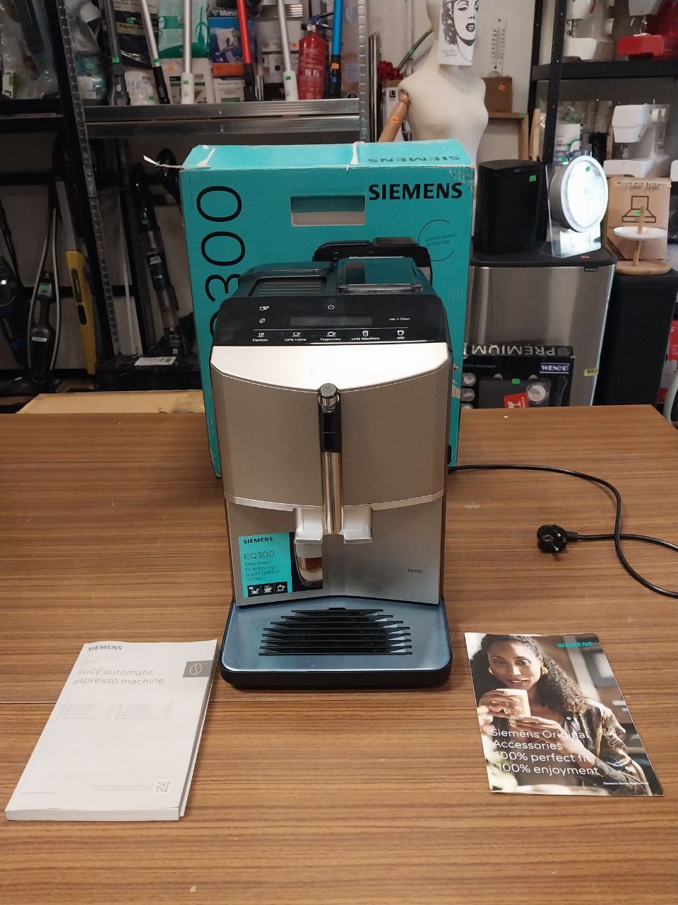 SIEMENS Ekspres do kawy EQ300