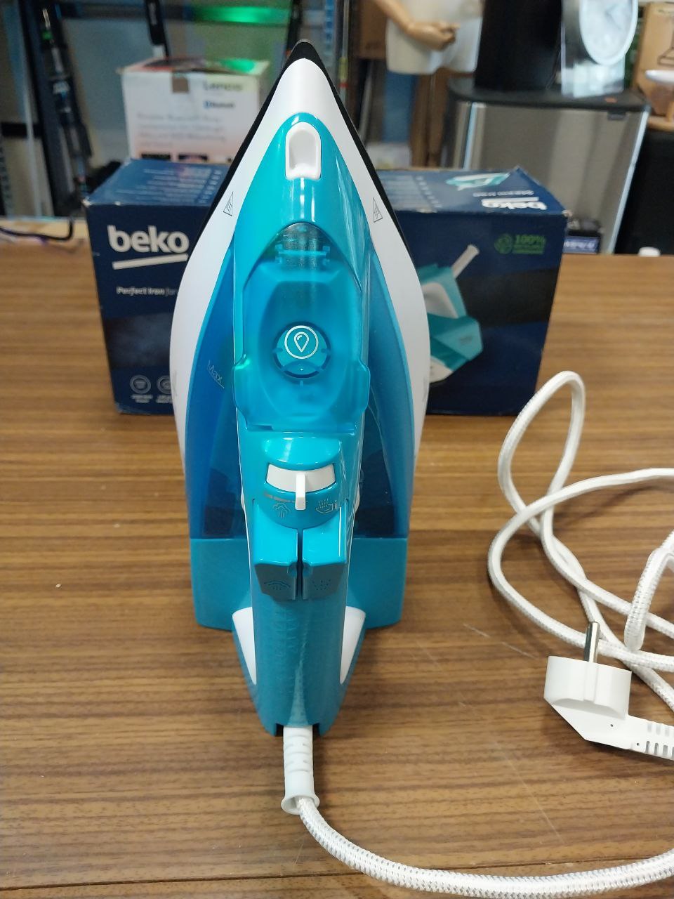 Żelazko BEKO SIM3122T